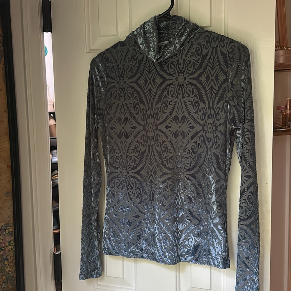 Vici Gray/Blue Damask Sheer Long Sleeve Top